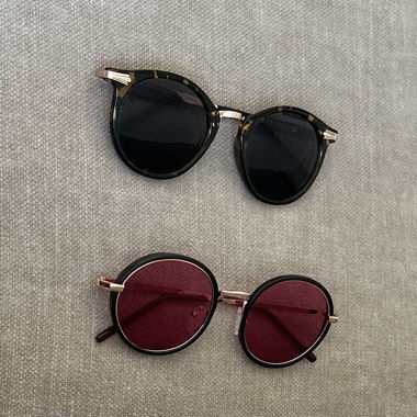 2 Sunglasses brown / pink lenses