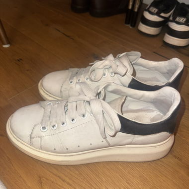 Alexander Mcqueens