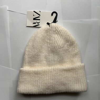 ZARA knit beanie