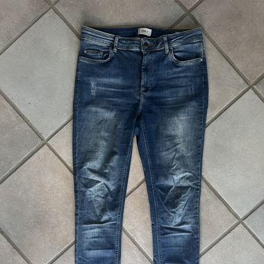 Jeans Only
