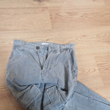 Hose mit Taschen grau