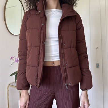 Bordeauxbraune Steppjacke