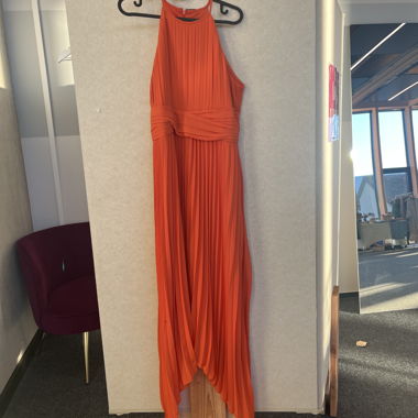 Robe plissée orange