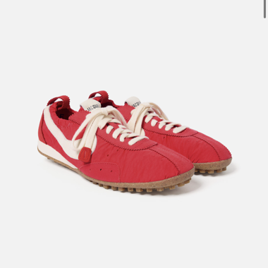 Nike x Jacquemus Red Moon Schuh