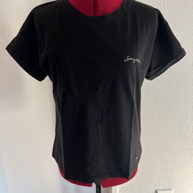 T-shirt noir avec broderie
