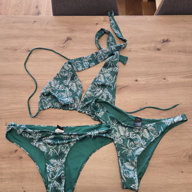 Green Bikini Set with Leaf Pattern