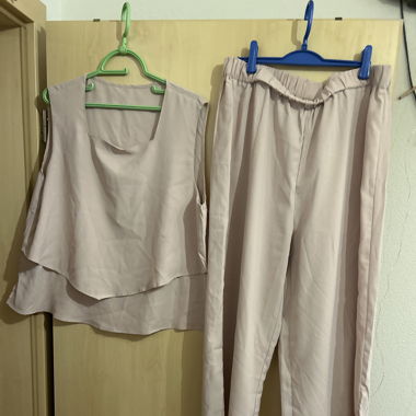 Hose und Oberteil