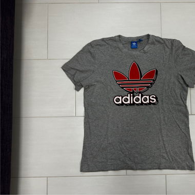 Adidas T-Shirt