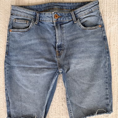 Shorts in jeans