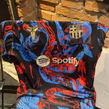 Maillot du FC Barcelone neuf et jamais porté !!