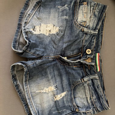 Shorts en denim déchiré