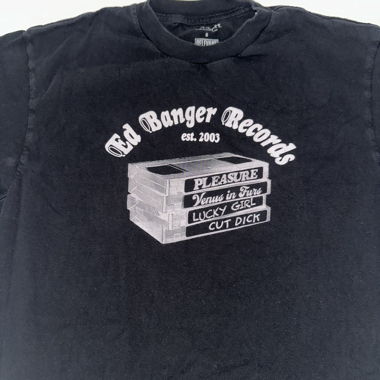 Schwarzes Grafik-T-Shirt