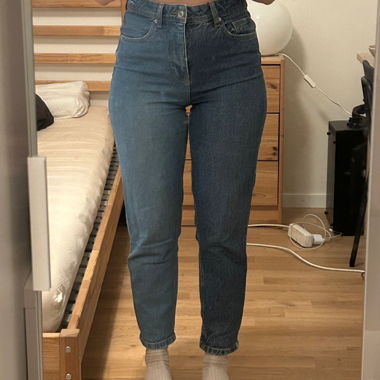 Zweiteiliger High-Waist-Jeans