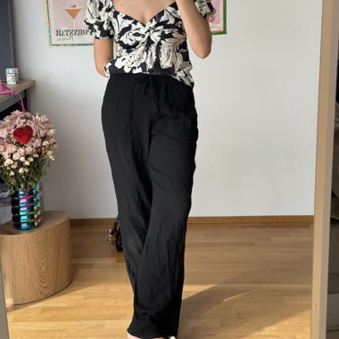 Geblümtes Crop-Top
