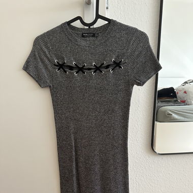 Robe fourreau grise BERSHKA 