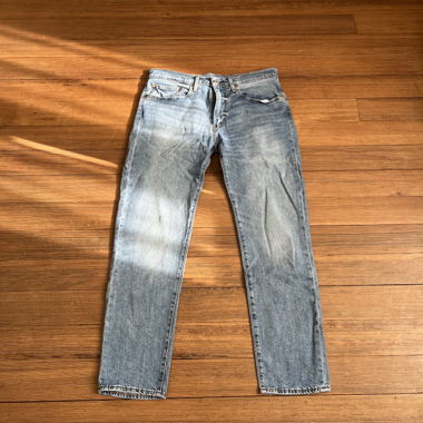 Levis Strauss & co Lot 502 34 x 32