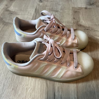 basket Adidas rose