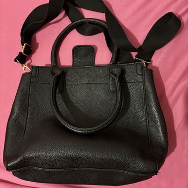 Borsa a mano nera con tracolla