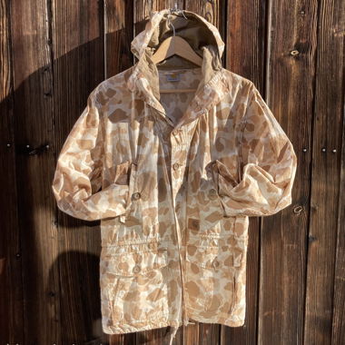 Carhartt Hayden Parka Frogskin beachside