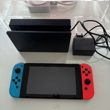 Nintendo Switch 1 Console