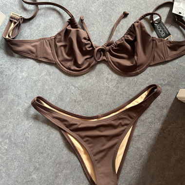 Bikini braun