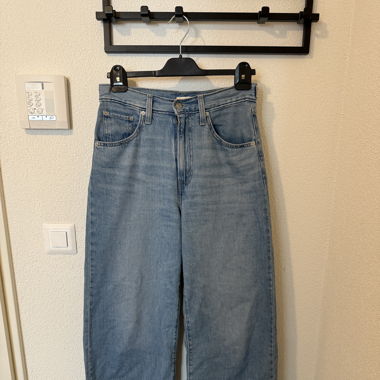 Levi’s baggy cinch 