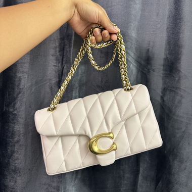 Borsa a tracolla Coach trapuntata con catena