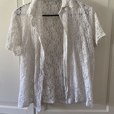lace shirt