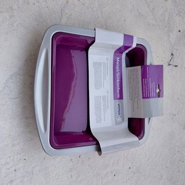 Violet silicone baking mold
