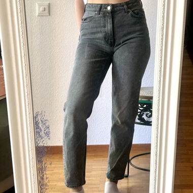 Pantalon denim H&M gris foncé. Taille 34 