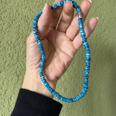 Collana corta con perle turchesi