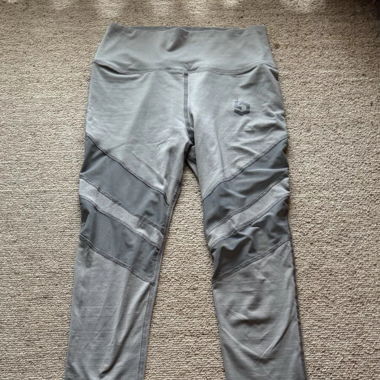 Highlight Leggings Grau mit Mesh