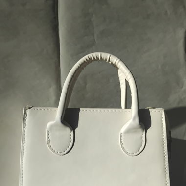 Petit sac à main blanc