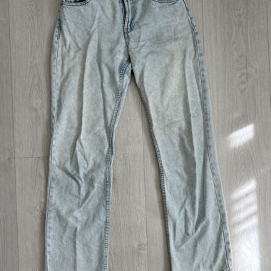 Jeans Bershka à délavage clair