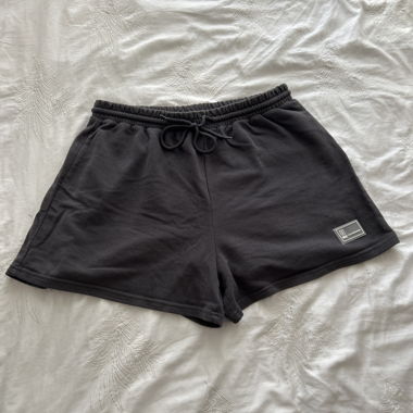 Schwarze Shorts mit Kordelzug