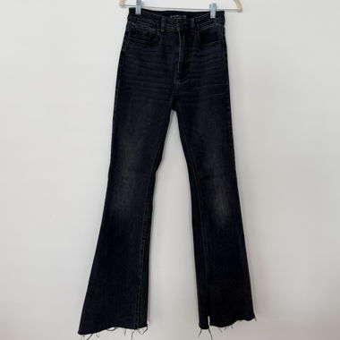 Jean flare noir Stradivarius