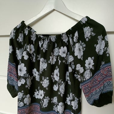 Shirt schulterfrei