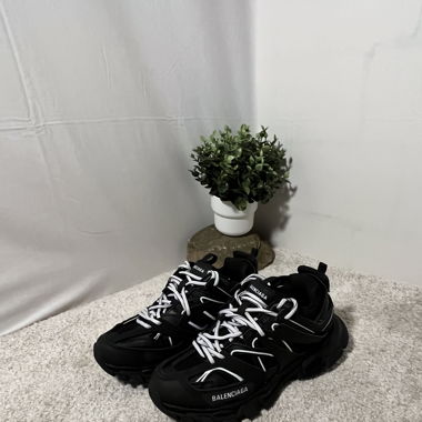Balenciaga Tracks schwarz