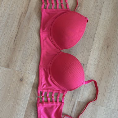 Reggiseno Rosa / Top da Festival