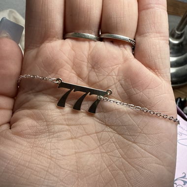 Collana argentata con ciondolo