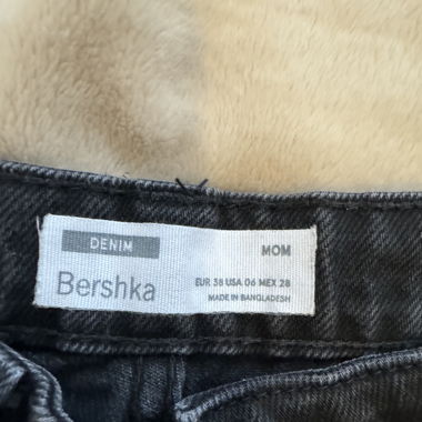 Schwarze Mom Jeans 