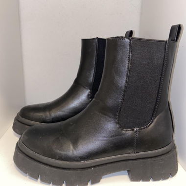 Black boots🖤