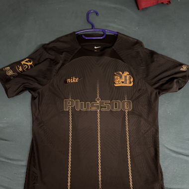 Sämtliche BSC YB Trikots (Einzel verfügbar)