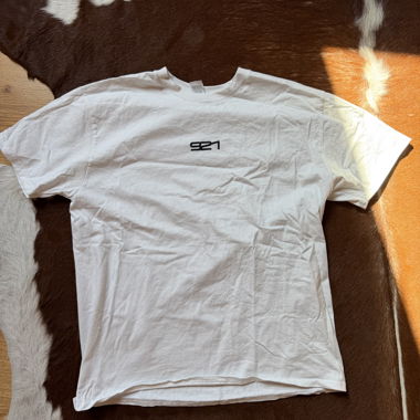 White graphic 921 print T-shirt