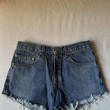 Short Levis
