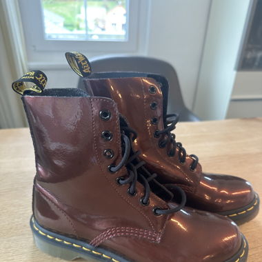 Dr. Martens