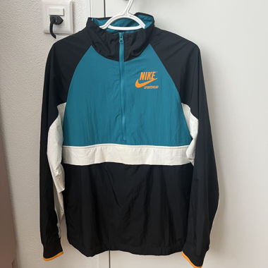 Nike Sportwear Leichte Jacke Gr. S