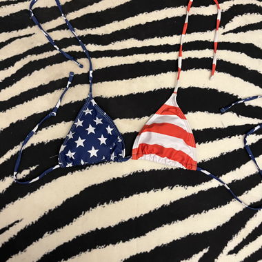 Bikini top with US flag pattern