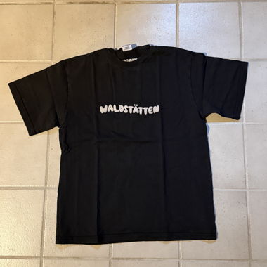 T-shirt noir Waldstätten