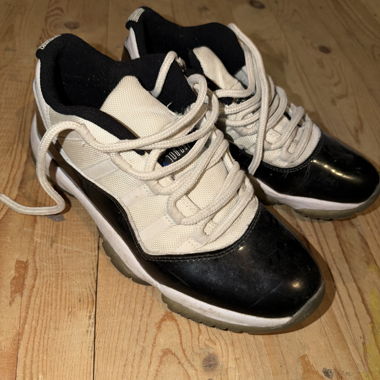 Nike Air Jordan 11 Retro Low Concord